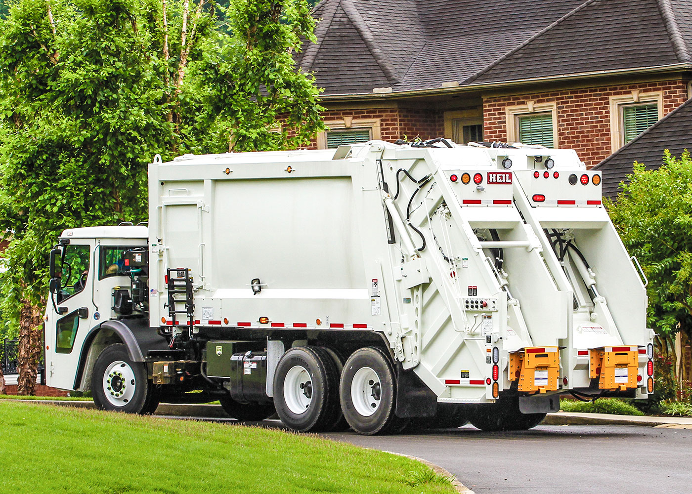 Garbage Truck Financing and Leasing